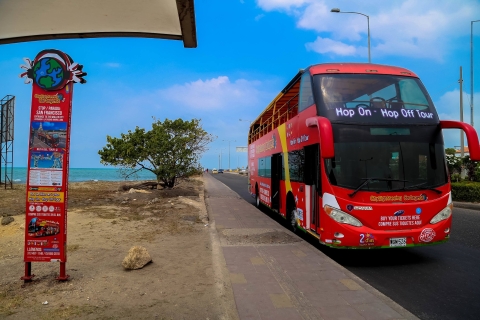 Carthagène : Bus touristique avec embarquement et débarquementOption standard