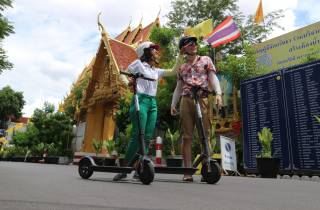 Bangkok: Food-Tour und Sehenswürdigkeiten per E-Scooter