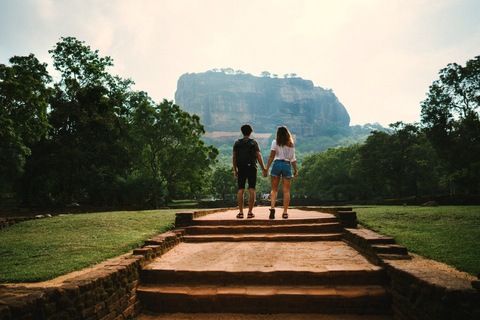 Von Kandy aus: Sigiriya und Dambulla Tagesausflug