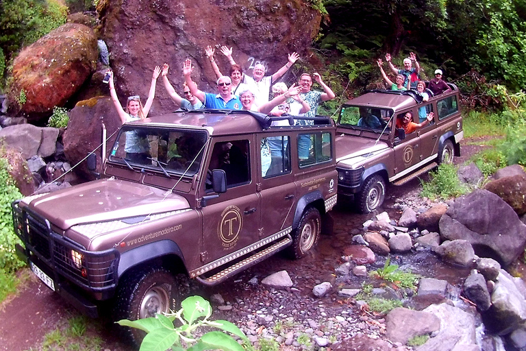 Madeira: Cabo Girão, degustazione di vini e tour in jeep della Serra d&#039;ÁguaMadeira: Tour in jeep, passeggiata sul cielo di Cabo Girão e degustazione di vini