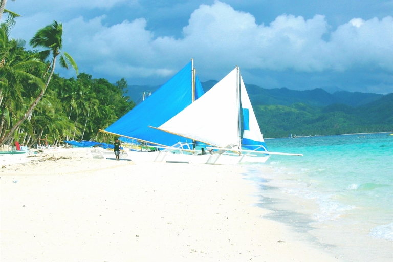 Boracay: Private traditionelle Bambusboot-Segeltour