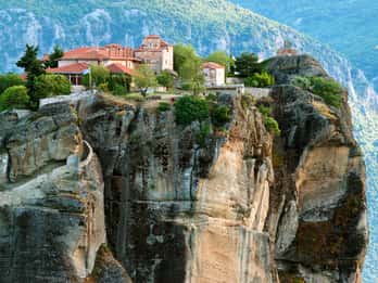 Ab Athen: 3-Tagestour nach Delphi und Meteora Ab Athen: 3-Tagestour nach Delphi und Meteora