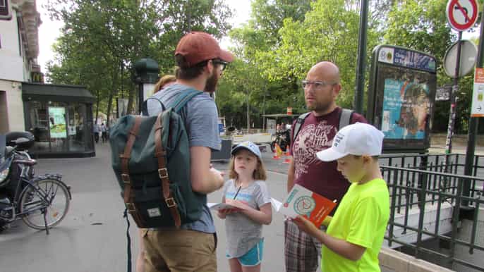 paris 3hour interactive history walking tour