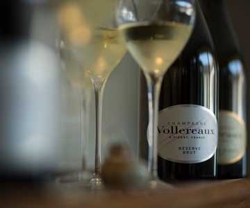 Epernay: Guided Tour of Champagne Cellar with Tastings