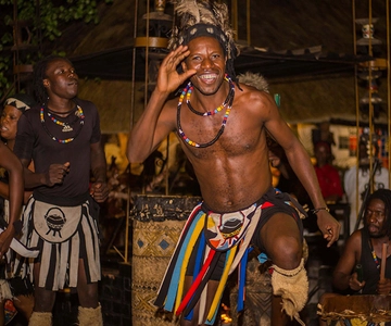 Victoria Falls: Boma Dinner and Drum Show