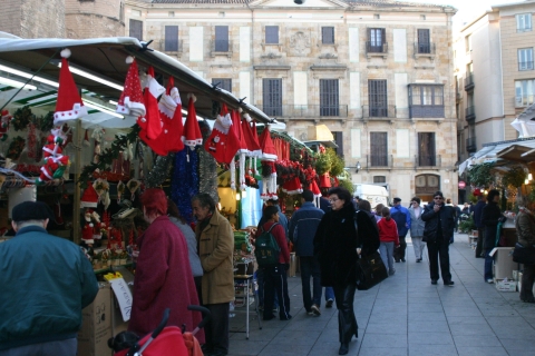 Barcelone: visite privée de Noël des marchés joyeuxOption standard