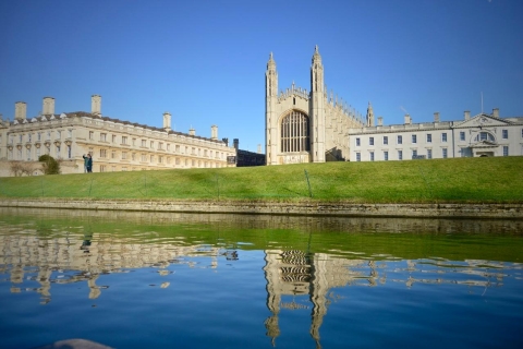 Cambridge: gedeelde puntertour met chauffeurUniversiteit van Cambridge: gedeelde puntertour