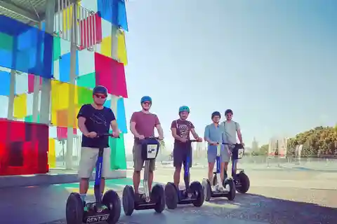 Málaga: tour en Segway guiado por el Castillo de Gibralfaro