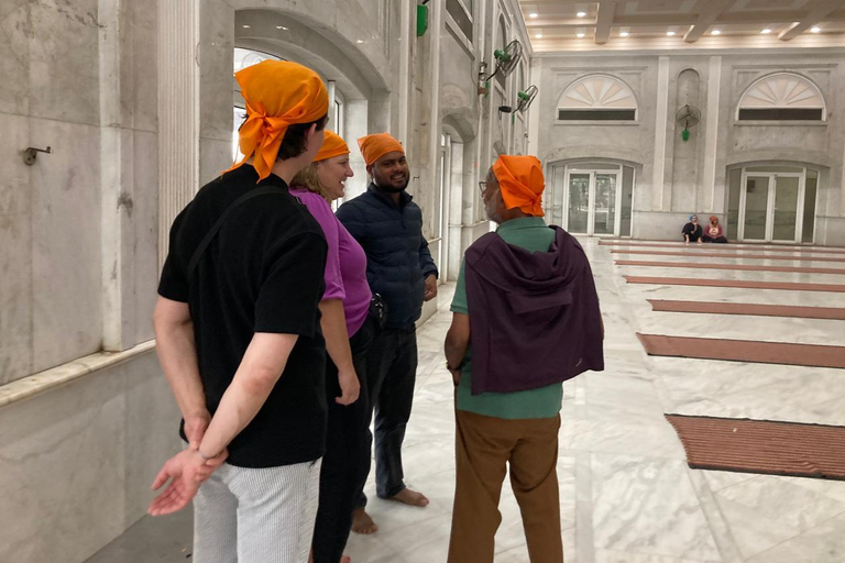 Old and New Delhi Group City Tour with Guide and Transfers