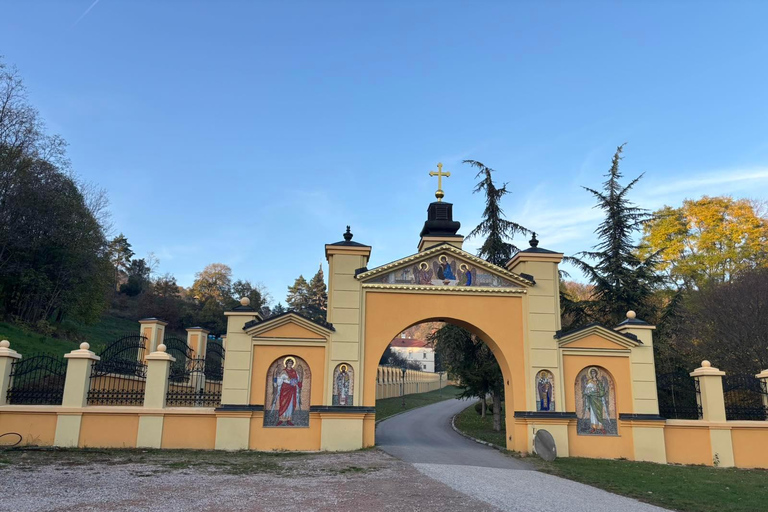 Belgrade: Fruška Gora Monasteries & Iriški Venac Day Tour