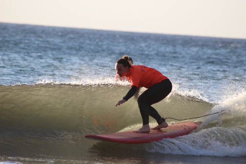 Funchal: lección de surf en grupo en la isla de Madeira