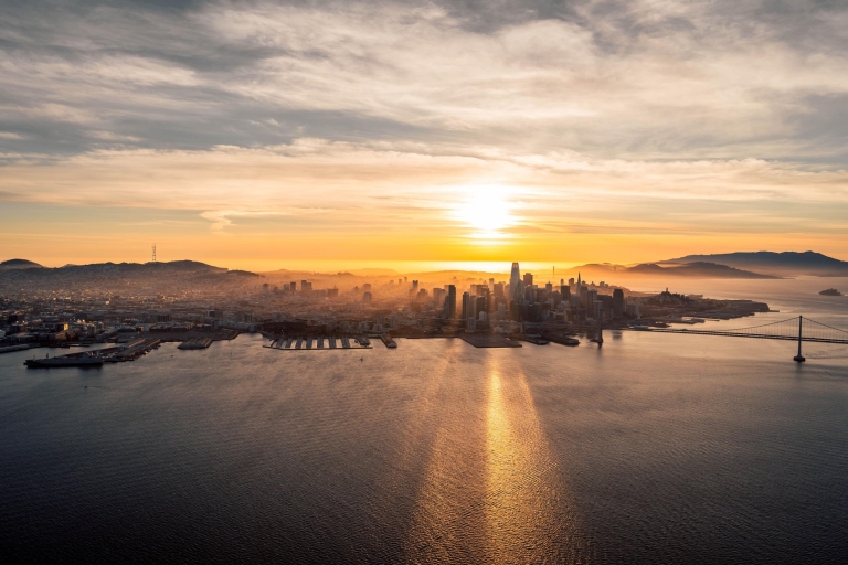 Vol au coucher du soleil à San Francisco