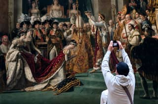 Führung durch das Louvre-Museum auf Spanisch mit Meisterwerken (6 Personen)