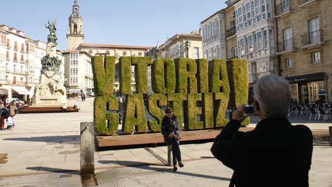 vitoria 2.5hour private walking tour