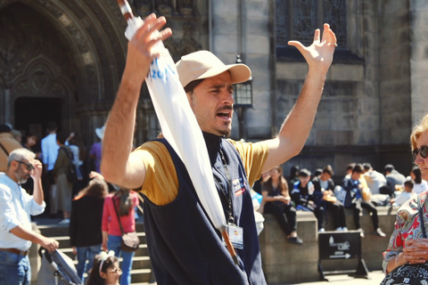Edinburgh Castle: Guided Tour in Spanish