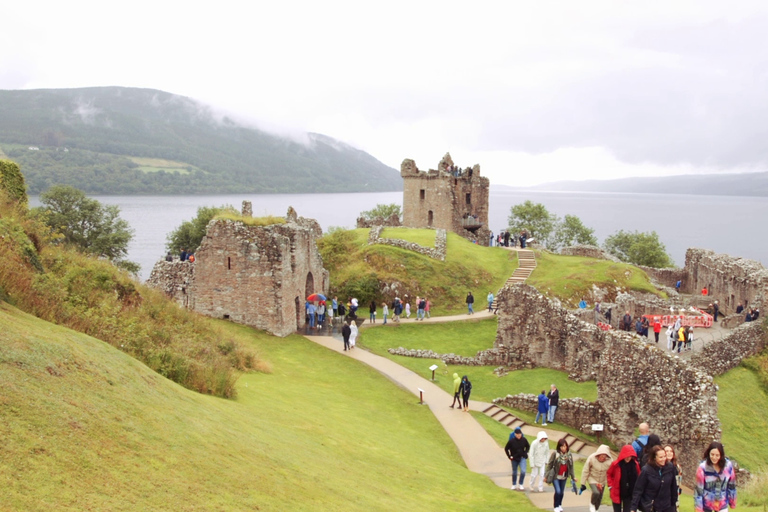 Vanuit Edinburgh: Loch Ness & Inverness Tour in het Spaans