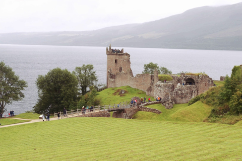 Vanuit Edinburgh: Loch Ness & Inverness Tour in het Spaans