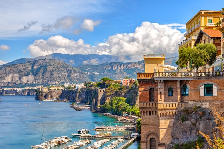 Nápoles: tour de Sorrento y Pompeya con entrada sin colasTour grupal en inglés