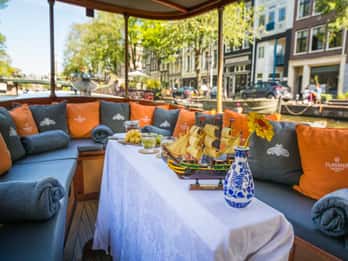 Amsterdam: Luxusfahrt im Salonboot mit Getränken & Käse Amsterdam: Luxusfahrt im Salonboot mit Getränken & Käse