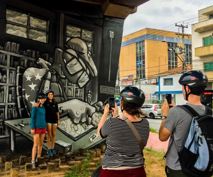 São Paulo: Street Art Bike Tour