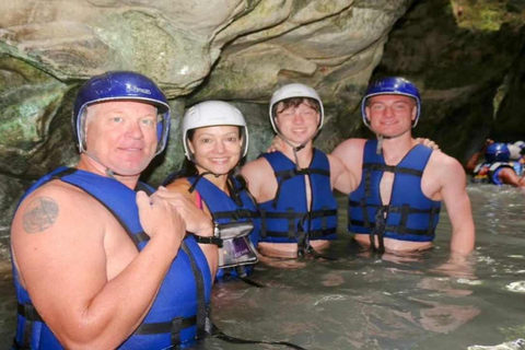 Puerto Plata: Excursão às Cachoeiras de Damajagua com almoçoPuerto Plata: Excursão às Cataratas de Damajagua com almoço