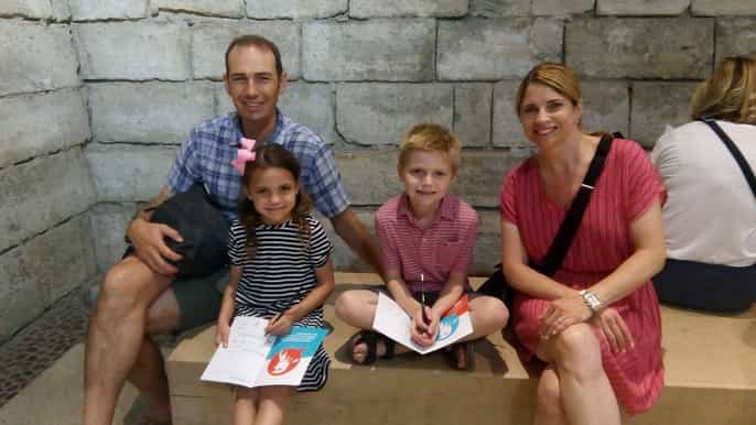 paris louvre treasure hunt for families and kids
