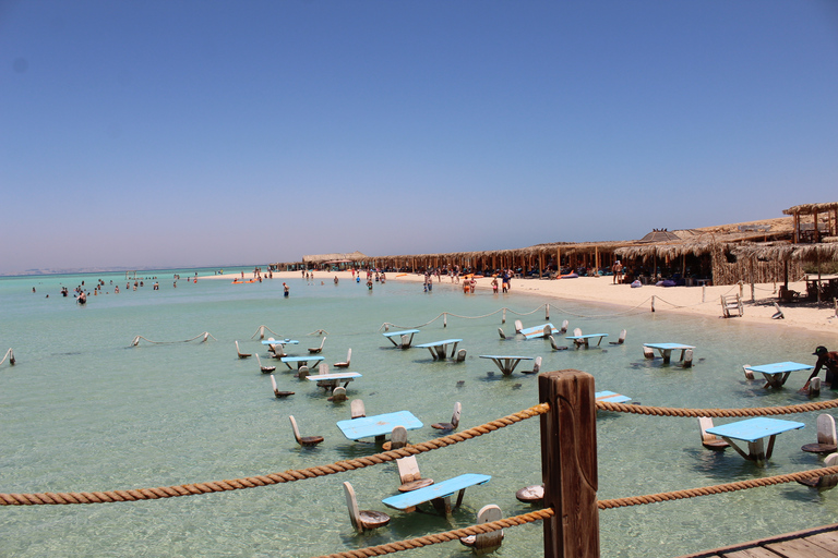 Hurghada: Snorkling i Orange Bay med lunch och dykning (tillval)Privat båt - Specialpaket för grupper