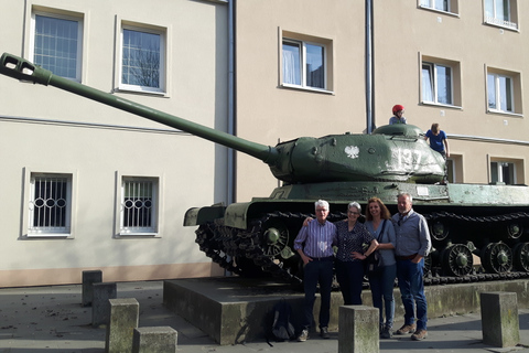 Krakau: Nowa Huta geführte Tour im Oldtimer2.5-stündige private Stadtrundfahrt