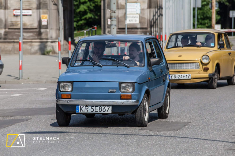 Cracovia: Tour guidato di Nowa Huta con auto d&#039;epocaTour privato della città di 2 ore e 30 minuti