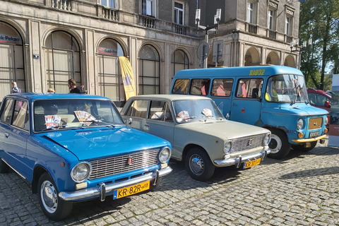 Krakau: Nowa Huta geführte Tour im Oldtimer2.5-stündige private Stadtrundfahrt