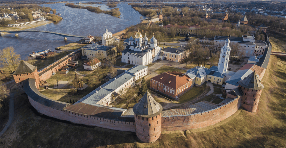 From St Petersburg: Full-Day Trip to Novgorod