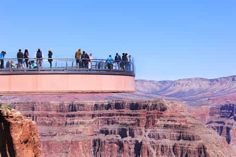 las vegas grand canyon hoover dam 7 magic mountains tour