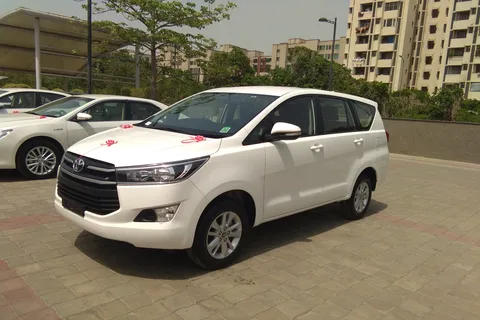 One-Way City Transfer to and from Delhi & Agra