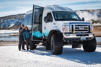 Jackson, Yellowstone Snowcoach Tour zu alttreu - Hizvo