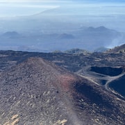 Catania: tour matutino en jeep por el monte Etna y las cuevas de lava