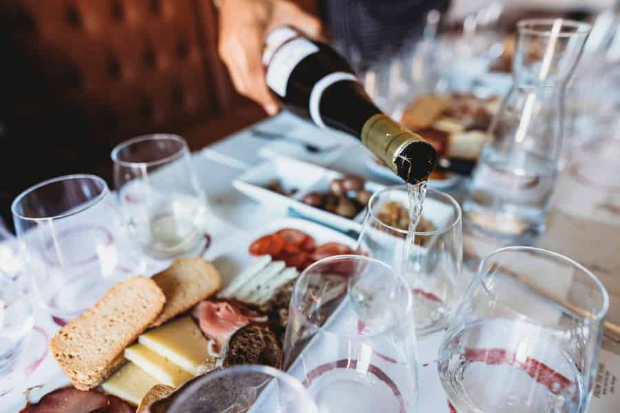 Lissabon: Portugiesische Wein- und Käseverkostung mit Mittagessen