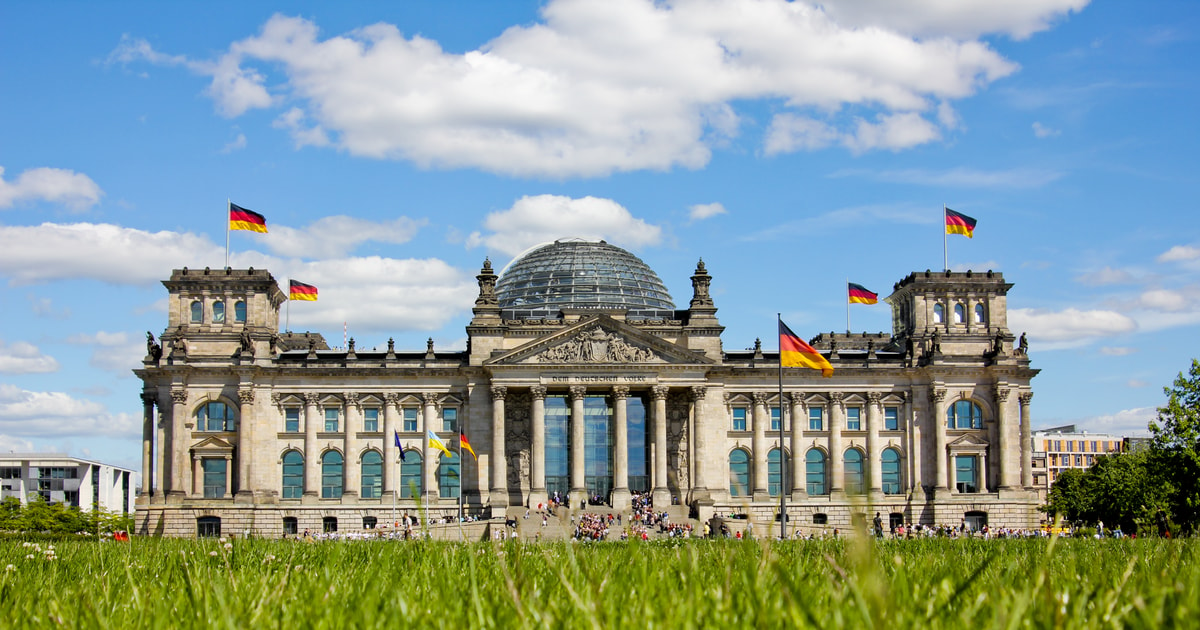 Berlin: 6-hour Sightseeing Tour in a Private Vehicle | GetYourGuide