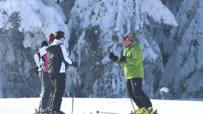 borovets skiing or snowboarding group lesson for all levels