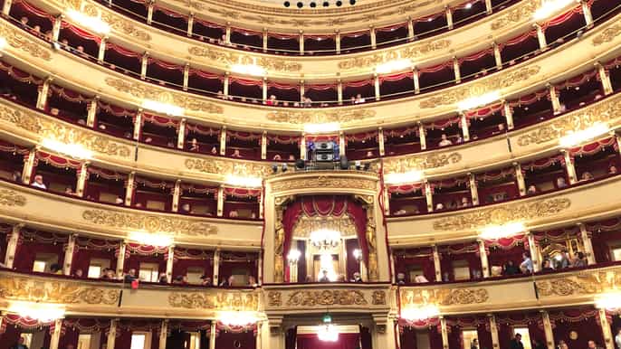 Milán: museo La Scala y experiencia teatral
