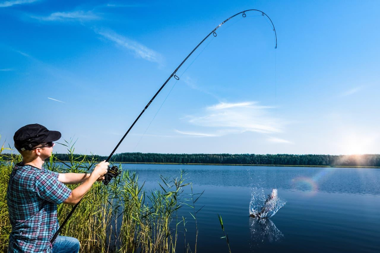 Baku: Guided Fishing Experience with Hotel Pickup