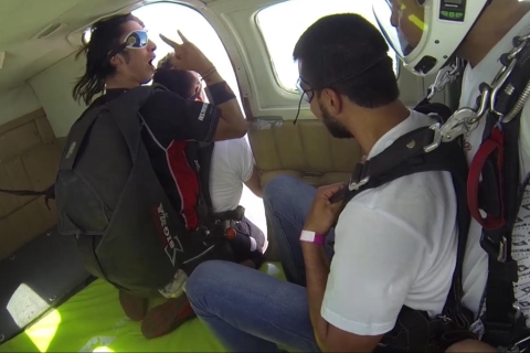 Ganztages Skydiving Abenteuer von BogotaSkydiving in Bogota