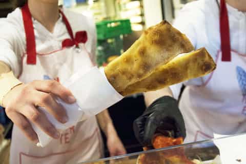 Rome: Wine Tastings & Pizza Cooking Class with Fried Pizza