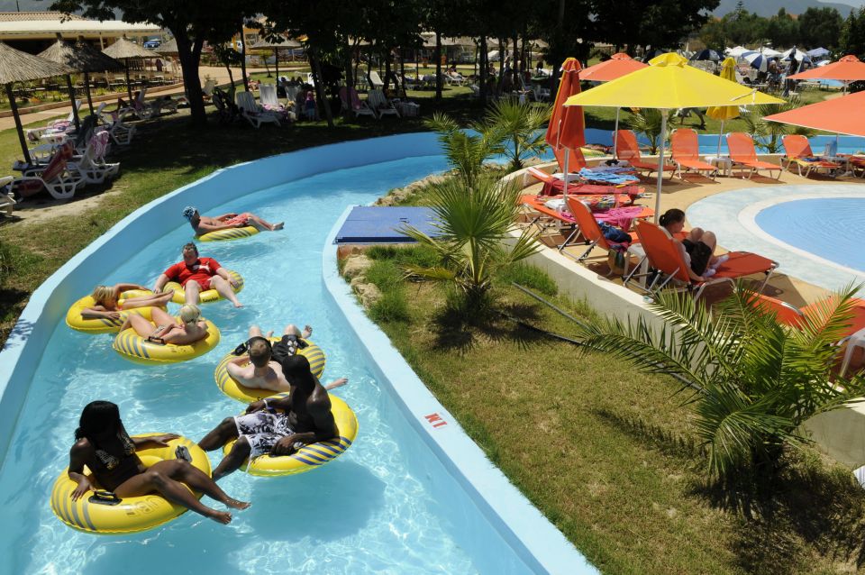 Zakynthos Water Park: bilet wstępu do aquaparku i transfery autobusowe