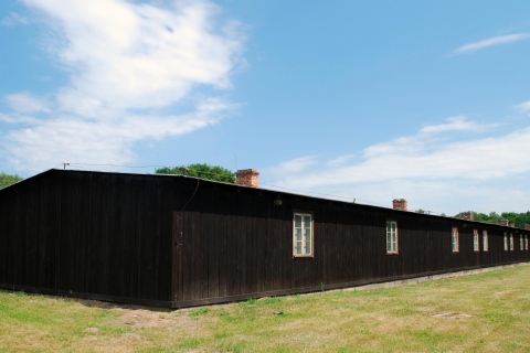 Stutthof Concentration Camp: visita guiada privada de 5 horasTour privado italiano, francés, español o ruso