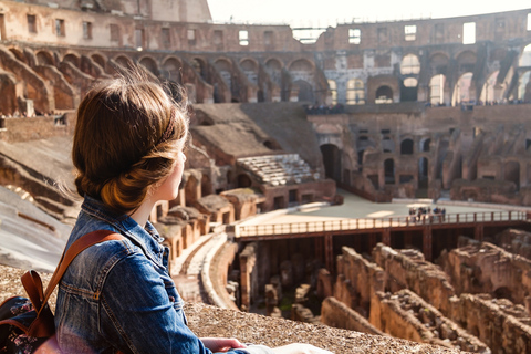 Rzym: Zwiedzanie Koloseum o zachodzie słońca z wejściemRzym: Colosseum Sunset Tour z biletem wstępu bez kolejki