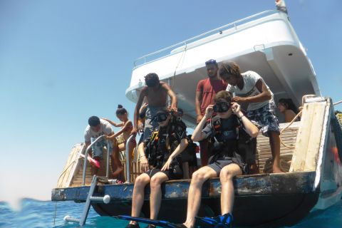 From Hurghada Area: Wreck and Reef Diving Trip