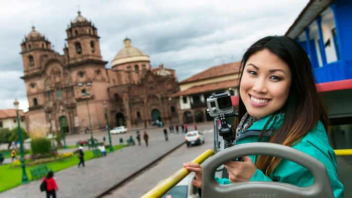 cuzco tour por la ciudad en autobús descubierto