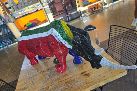Cape Town: Cruise Passengers sunset Safari & Wine Tour