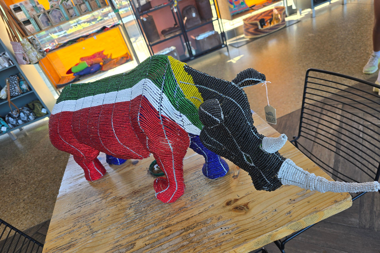 Cape Town: Cruise Passengers sunset Safari & Wine Tour