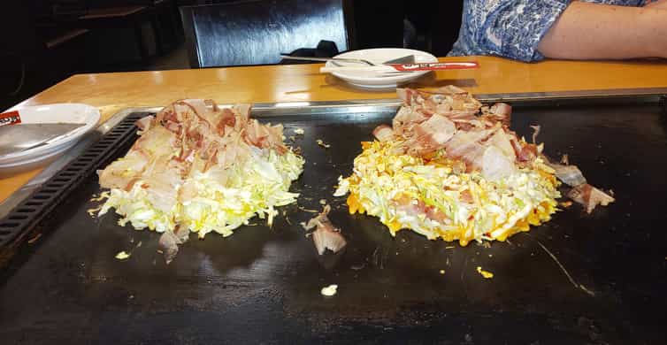 Osaka: Shinsekai Food Tour with 13-15 Dishes at 5 Eateries photo 6